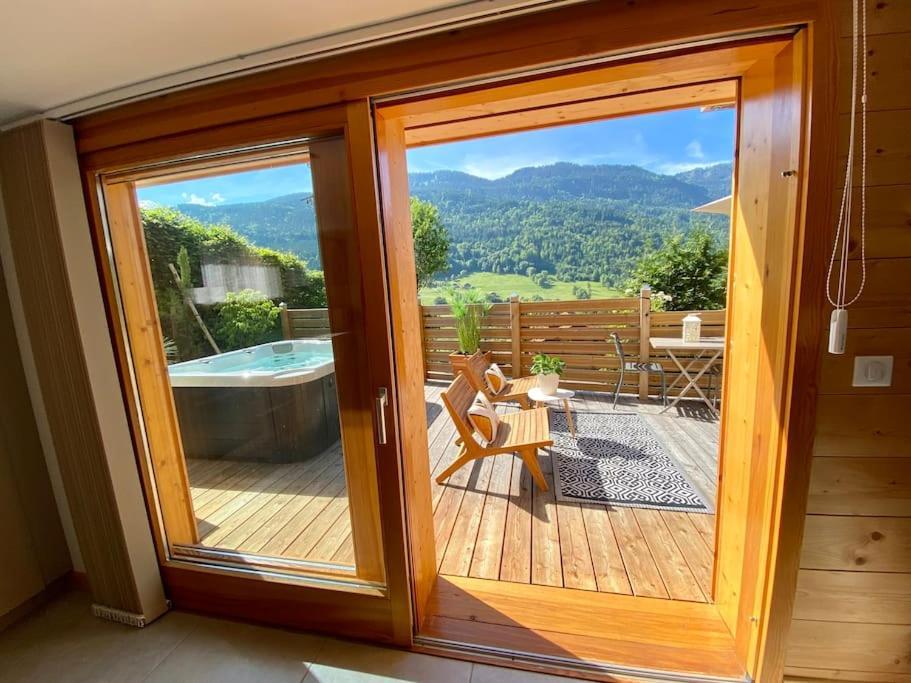Androsace Appartement Dans Chalet Bois Avec Jacuzzi Privatif Terrasse Et Vue Montagne Les Villards-sur-Thones Exterior photo